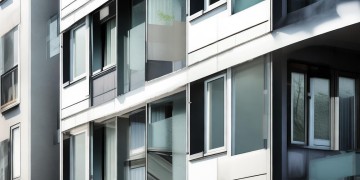 物业为何不让装某些门窗？